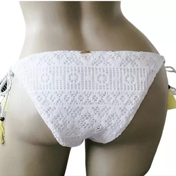Victorias Secret Swim Cheeky String Bikini bottom Crochet lace white Med… - Picture 6 of 9